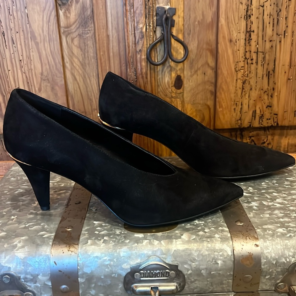 MICHAEL Michael Kors Black Suede Pointy Toe Slip On Pumps Gold Heel Logo